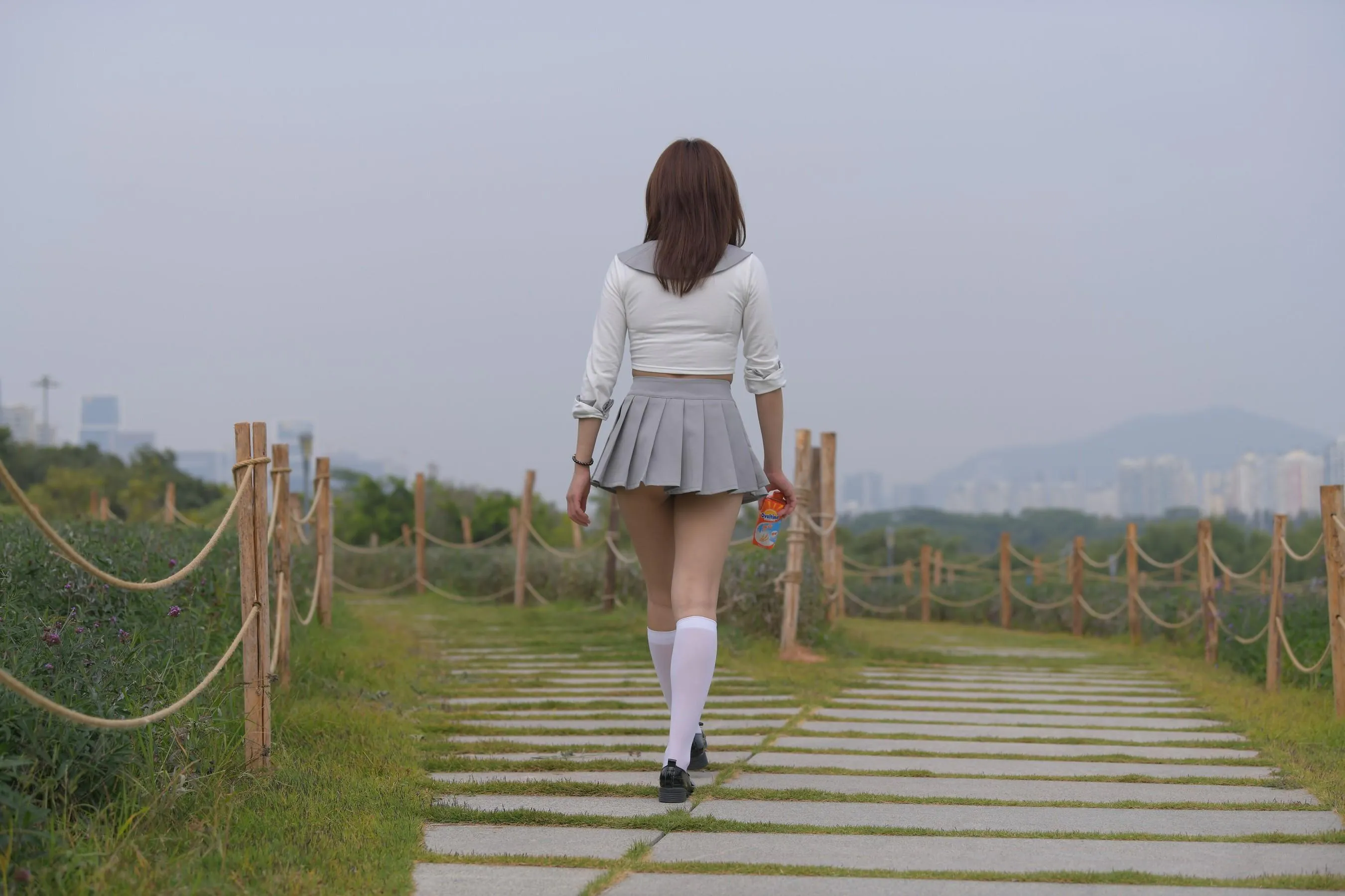 [魔镜街拍] NO.095 性感动人的小百褶裙美女 [763P]插图9